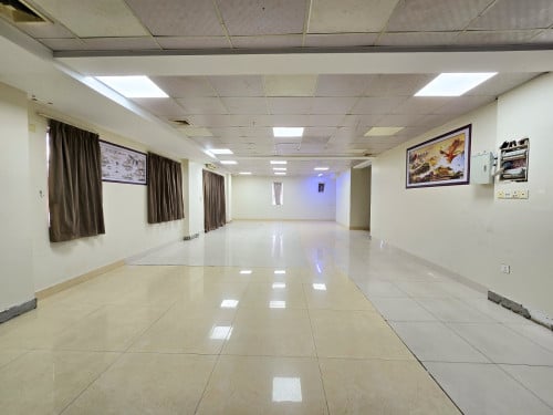 WHOLE COMMERCIAL BUILDING FOR RENT/SALE IN PHSAR DUEM THKOV