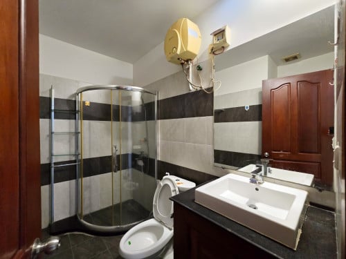 WHOLE COMMERCIAL BUILDING FOR RENT/SALE IN PHSAR DUEM THKOV