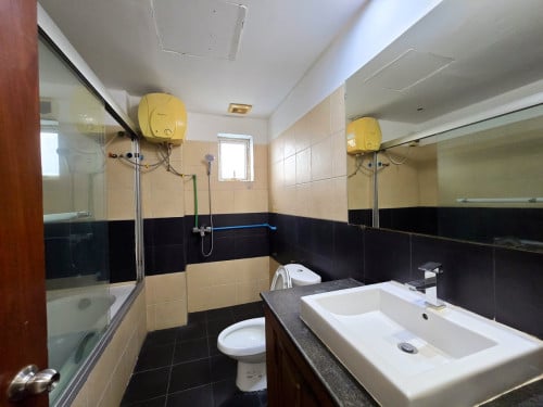 WHOLE COMMERCIAL BUILDING FOR RENT/SALE IN PHSAR DUEM THKOV