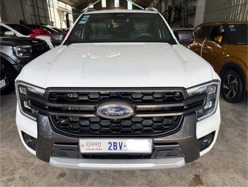 Wildtrak 2023 ថ្នាំ​ស៊ីន​មួយ​ជុំ​ មហាថ្មី​