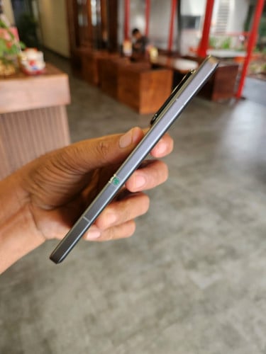 Xiaomi 15 Pro 12g/256g_CH(វៃដូរបាន)👉$425