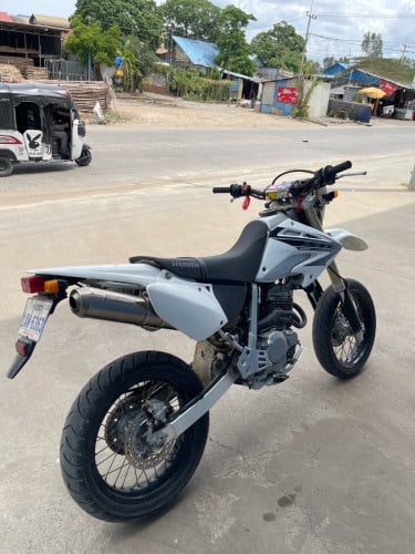 XR 250 06