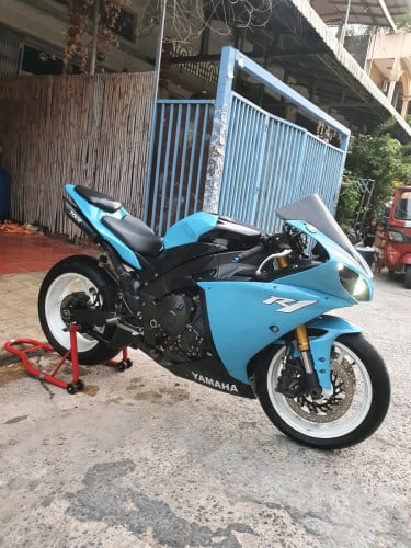 Yamaha R1 2012 តម្លៃចចារតាមជាក់ស្តែង មានស៊ីម៉ាំង 2ឈុត