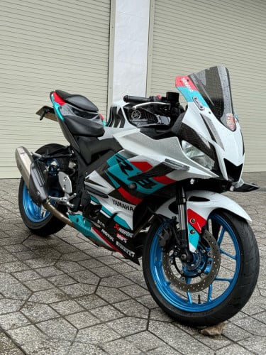 Yamaha R3