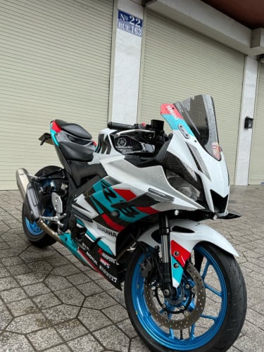 Yamaha R3