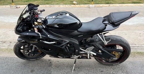 Yamaha R6