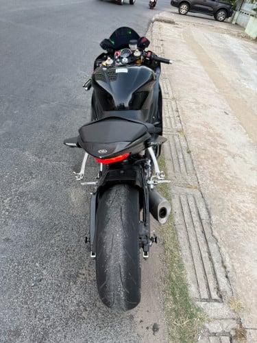 Yamaha R6