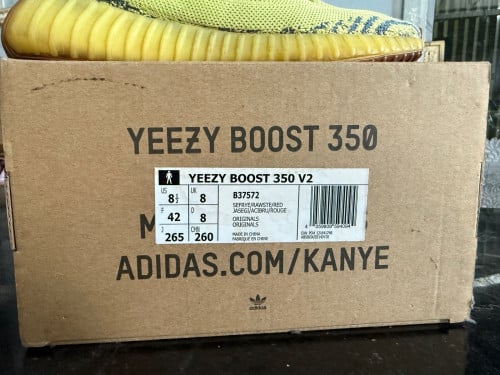 Yeezy original size 42  condition 90%