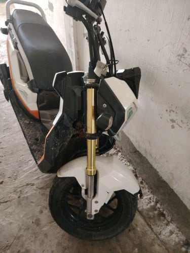 Zoomer x 017 លក់បន្ទាន់ ដូរសារី ចុះបានខ្លះ