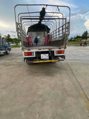 ឡានលក់ម្ចាស់ដេីមទីមួយផ្ទាល់