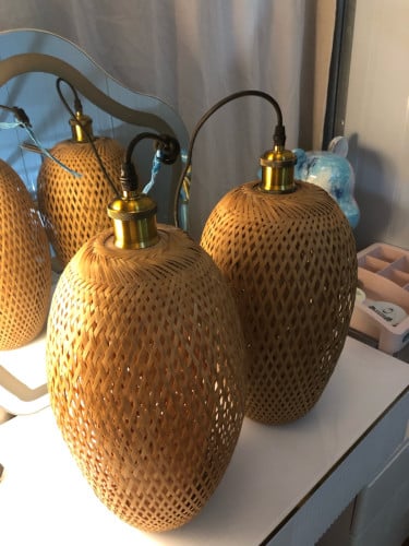 អំពូលភ្លើងឬស្សី