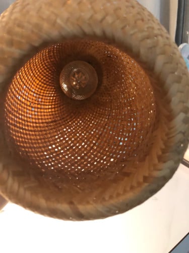 អំពូលភ្លើងឬស្សី