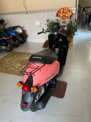 ម៉ូតូលក់ថ្មីក្រដាស់ពន្ធ