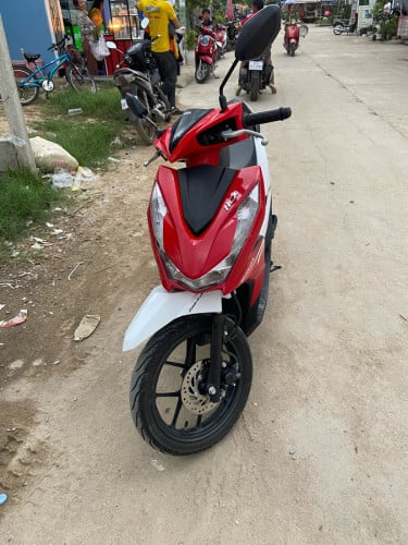 ម៉ូតូលក់ប្រញាប់លុយ