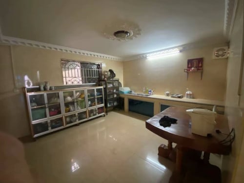 ផ្ទះលក់ប្រញ៉ាប់លុយ