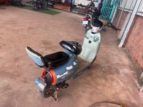 លក់កងអាគុយមួយទឹក