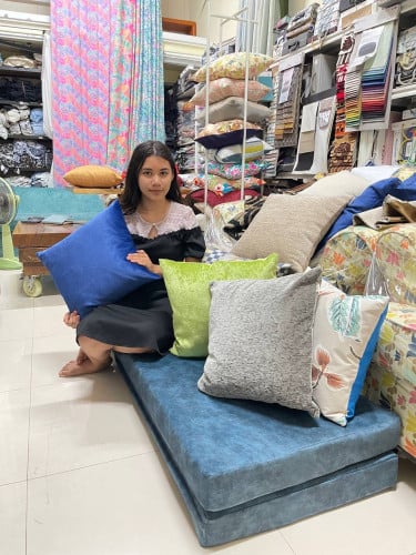 ពូកអង្គុយ តម្លៃចាប់ពី ៥ដុលា ឡើង