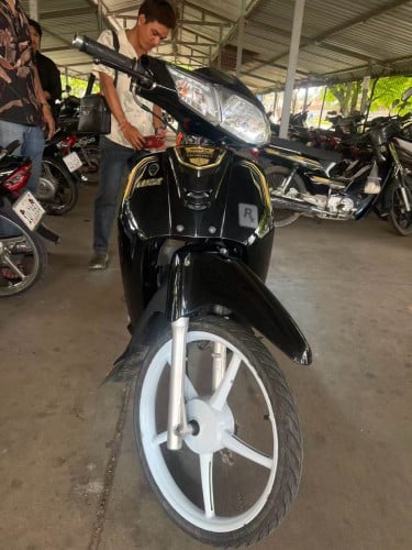 ពួកម៉ូតូអាសង់