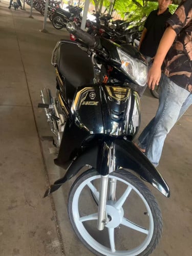 ពួកម៉ូតូអាសង់