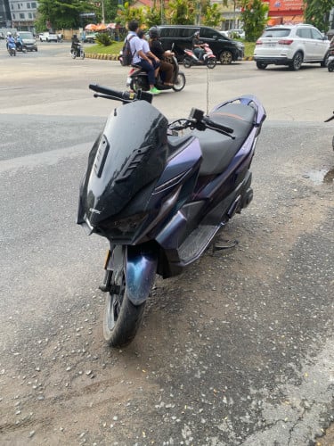 ម៉ូតូលក់