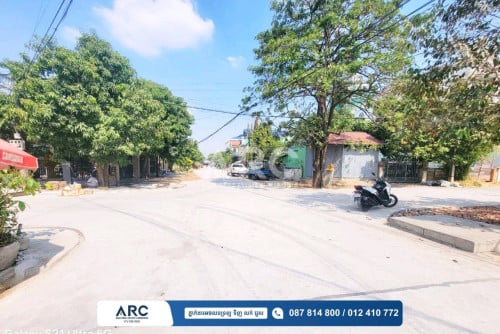 ដីសម្រាប់ជួលនៅក្រោយខណ្ឌដង្កោ ចុះពីផ្លូវព្រៃសចំងាយ៧០០ម៉ែត្រ