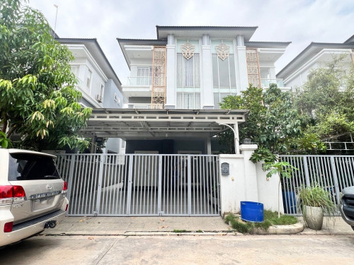 វីឡាភ្លោះសម្រាប់ជួល(បុរីវ៉ារីណា សែនសុខ)