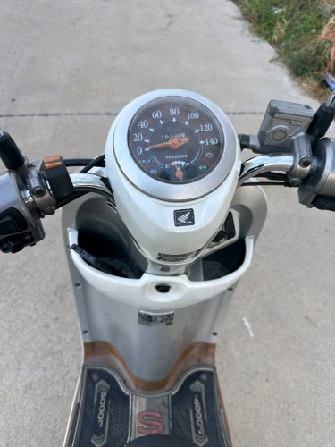 ម៉ូតូលក់