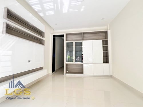 ផ្ទះអាជីវកម្មក្នុងបុរី ប៉េងហួត បឹងស្នោ សម្រាប់លក់