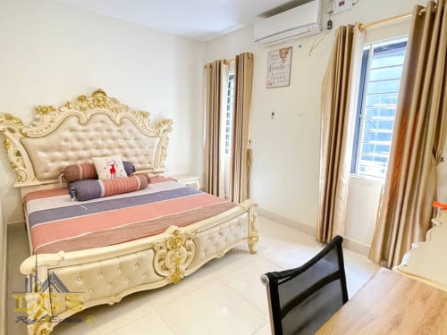 ផ្ទះអាជីវកម្ម ទុកសម្ភារទាំងអស់ជូន ​សម្រាប់លក់!!! ️ទីតាំងបុរី ប៉េងហួតបឹងស្នោរ ផ្លូវជាតិលេខ១.