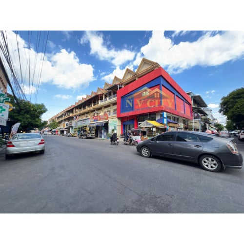 ផ្ទះលក់ ទីតាំងក្នុងបុរីពិភពថ្មី ចំការដូង១