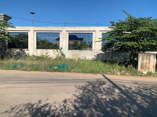 ដីលក់ ជិតវត្តភ្នៀត