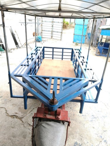 លក់កន្ទុយរម៉កមានដំបូលរម៉កថ្មី។