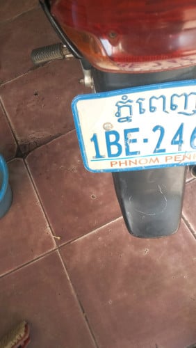 ម៉ូតូលក់មានកាតគក្រីតាន់សានុំអត់ទាន់ប៉ះសេា
