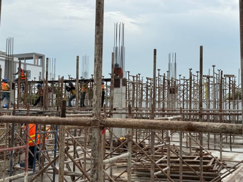 អាគារពាណិជ្ជកម្ម