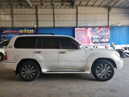 រថយន្តនេះលំដាប់នេឡាន