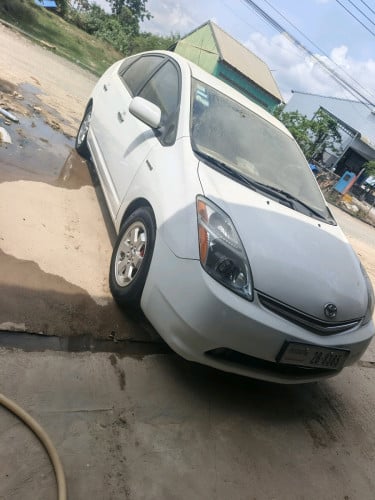 ឡានលក់ប្រញាប់លុយ