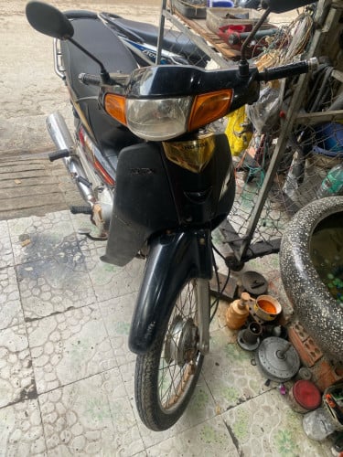 ម៉ូតូ013 មានកាតគ្រីម៉ាសុីនរួចតម្លៃ730$ ចចារ 017240800. 016903695