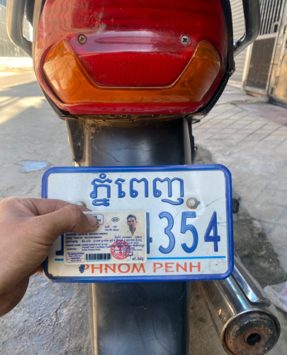 ម៉ូតូ013 មានកាតគ្រីម៉ាសុីនរួចតម្លៃ730$ ចចារ 017240800. 016903695