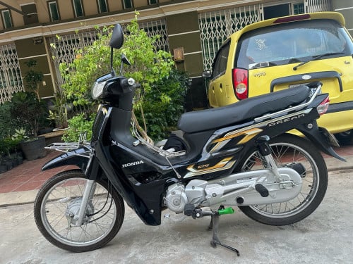 លក់សង់026 តម្លៃ 2050$ មានកាតគ្រី