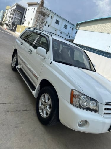 ឡានលក់03 V6 ប៉ុង1លក់16500$ចចារផ្ទាល់ធានាឡានទឹកថ្នាំសុីន1ជុំ