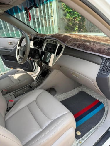 ឡានលក់03 V6 ប៉ុង1លក់16500$ចចារផ្ទាល់ធានាឡានទឹកថ្នាំសុីន1ជុំ