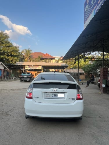 ឡានផ្ទាល់ 05 HF