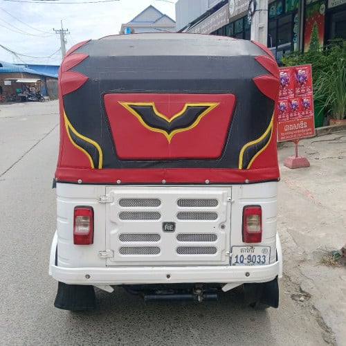 លក់ 1260$ ឆ្នាំ18 កង់បីស្អាត