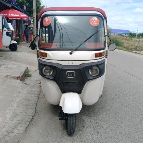 លក់ 1260$ ឆ្នាំ18 កង់បីស្អាត