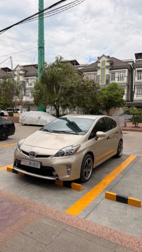 ឡានម្ចាស់ចង់ 13700$