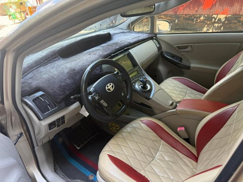 ឡានម្ចាស់ចង់ 13700$