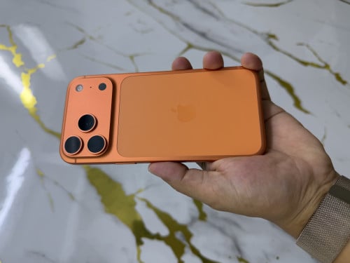 17 Pro Max ZA 256g 99.99%