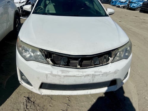 បេីក​ទូ​សប្ដាហ៍​ក្រោយ​នេះ​ 2014 TOYOTA CAMRY XLE HYBRID