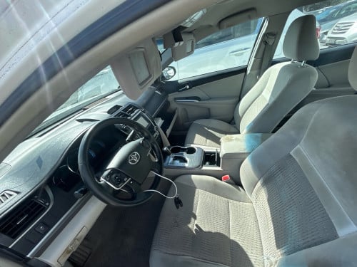 បេីក​ទូ​សប្ដាហ៍​ក្រោយ​នេះ​ 2014 TOYOTA CAMRY XLE HYBRID