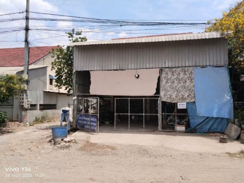 ទីតាំងល្អជាប់ផ្លូវជាតិ21B